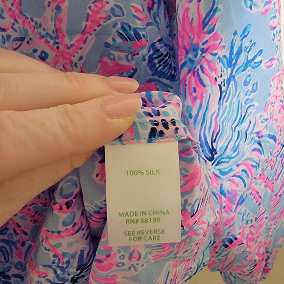 NWT Lilly Pulitzer Elsa top celestial blue seek and sea size small 100% silk - Picture 5 of 6